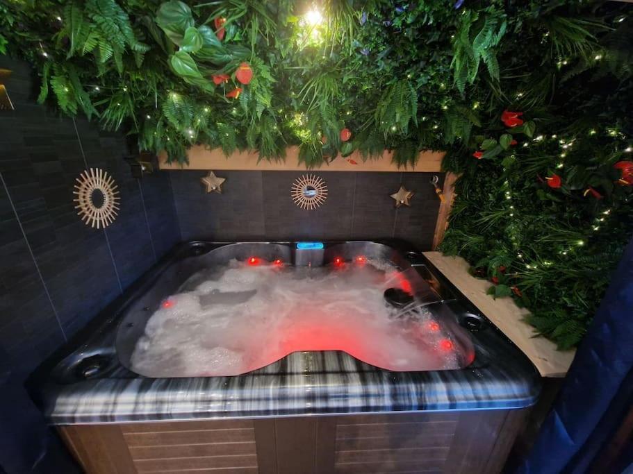 Cocon Tout Confort Spa Privatif Mieussy Exterior foto